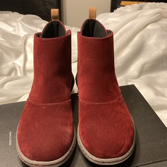 Cloudsteppers by Clarks Ankle Booties - size7M - Picture 2 of 12